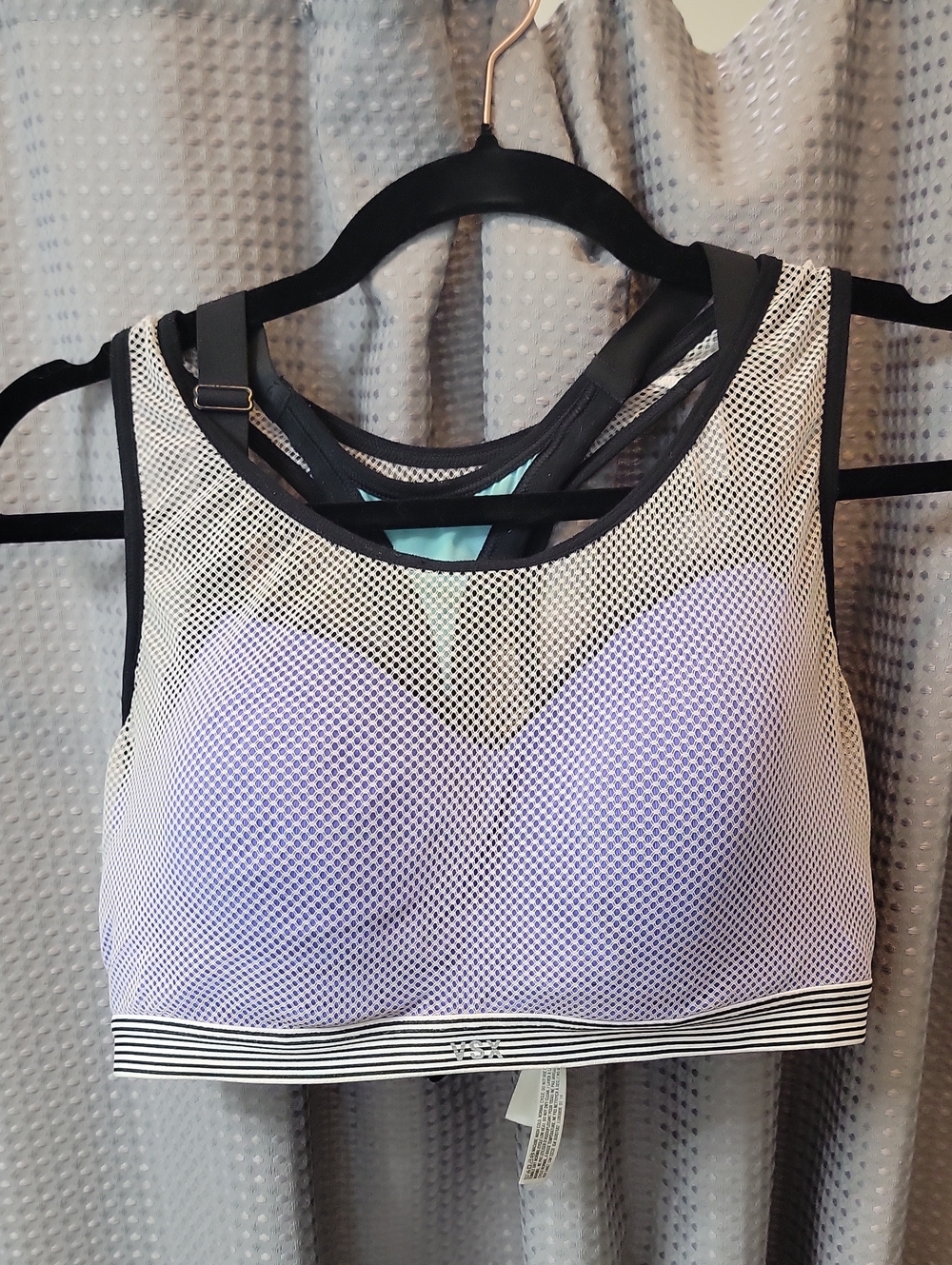 Victoria's Secret VSX Sport Mesh 2 Layer Sports Bra Size 34DD